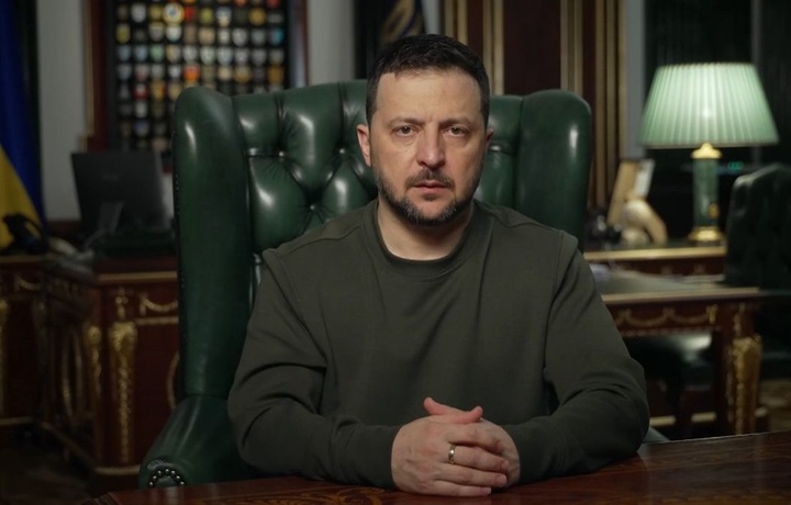 Зеленский: энергия объектларига зарбалар тўхтади, аммо логистика нишонга олинмоқда