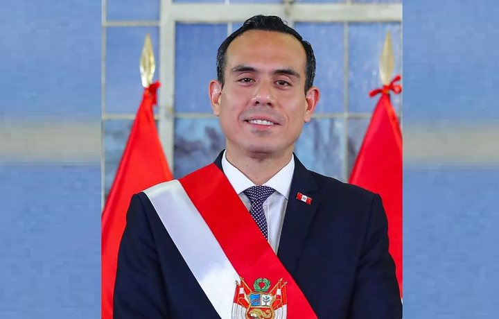 Peruda 10 yilda 8-prezident lavozimidan chetlatildi — siyosiy inqiroz davom etmoqda