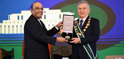 Shavkat Mirziyoyevga Pokistonning oliy davlat mukofoti topshirildi