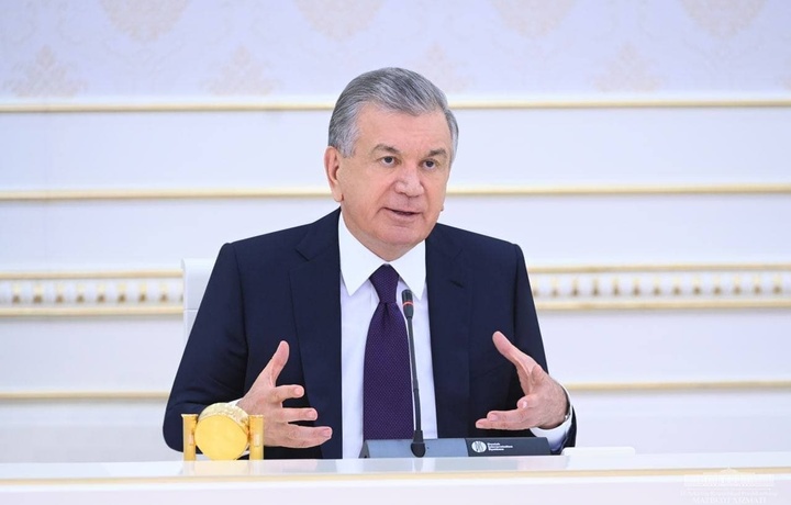 Шавкат Мирзиёев: «Ҳар бир ҳокимнинг кабинети «халқ қабулхонаси» бўлади»