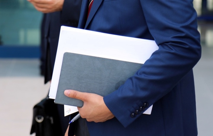 Жиззахда икки туман ҳокими жазоланди