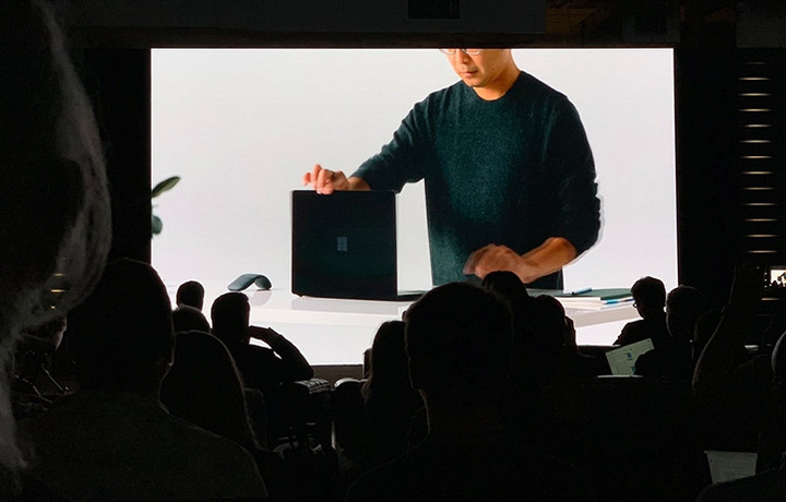 Microsoft показала гибридный планшет Surface Pro 6