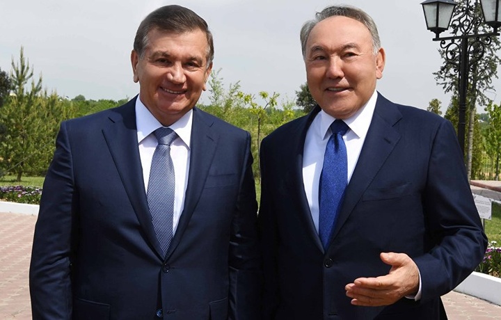 Шавкат Мирзиёев провел телефонный разговор с Нурсултаном Назарбаевым