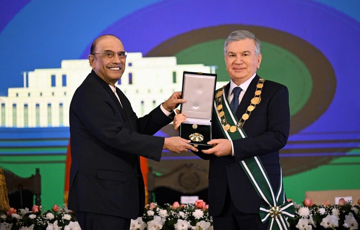 Шавкат Мирзиёевга Покистоннинг олий давлат мукофоти топширилди