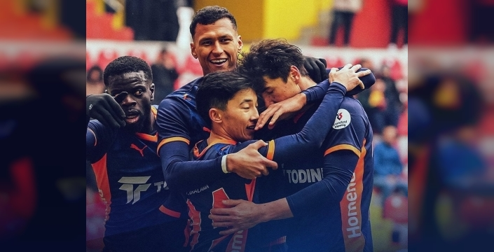 «Башакшеҳир» сафарда ғалаба қозонди, Шомуродов 3-голга ҳисса қўшди