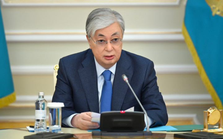 Тўқаев чет эл валютаси ва олтинни олиб чиқишни тақиқлади
