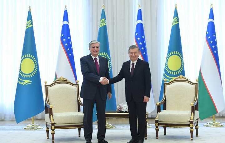 Shavkat Mirziyoyev  va Qosim-Jomart Toqayev o‘rtasida telefon muloqoti bo‘lib o‘tdi