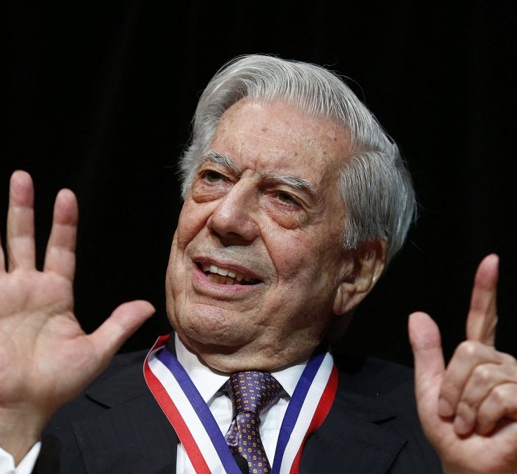 Viktoriya Korlyakovaning yalangoch porno fotosuratlarini tomosha qiling. Porno ustasi uy bekasini paypoqda sikdi