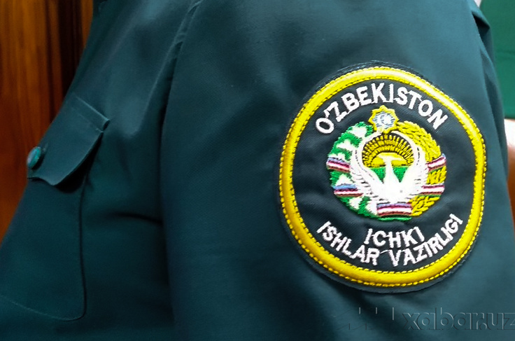 Chiroyli yalangoch keksa ayollar Dashkamerada suratga olingan jinsiy aloqa