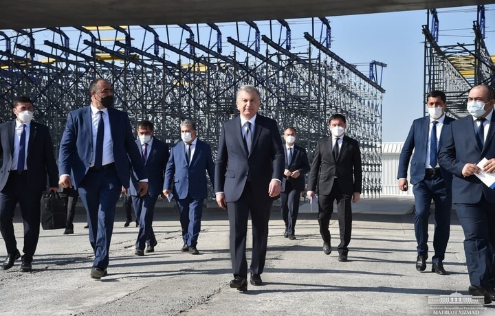 Samarqanddagi turizm markazi: prezident bu yerda nimalarni ko‘rdi?