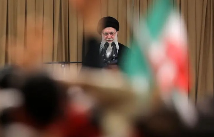 Эрон олий раҳбари АҚШ ҳужумининг оқибатлари ҳақида огоҳлантирди