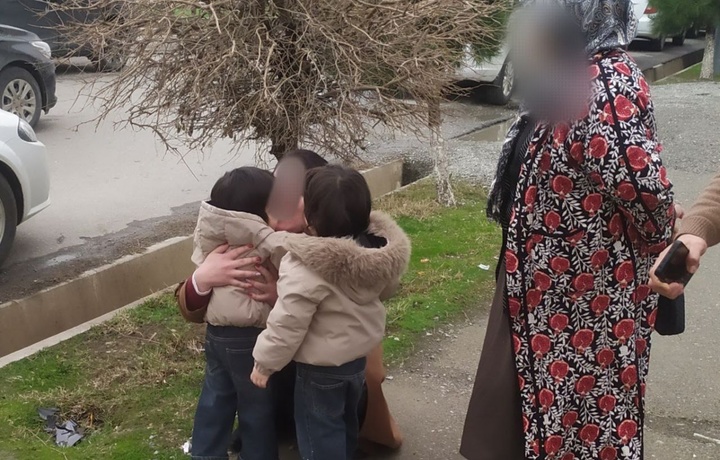 Жиззахда яширилган икки қизалоқ онаси бағрига қайтарилди