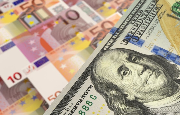 Доллар курси яна пастлаб бормоқда