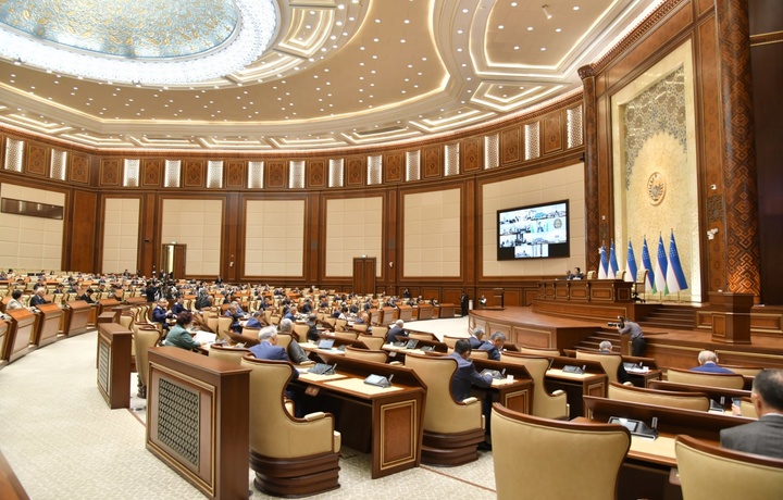 Pochta siri: senatorlar yangilangan qonunni ma’qulladi
