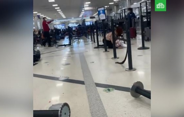 Неизвестный открыл стрельбу в аэропорту американского города Атланта (видео)