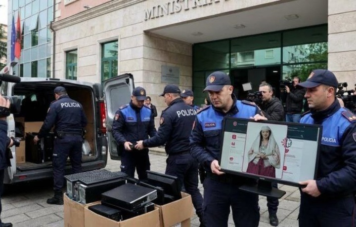 Дунёдаги илк рақамли вазир коррупцияда гумонланяпти. «ChatGPT-4o» адвокатликка ёлланган