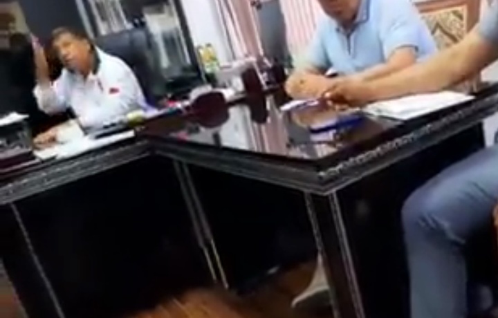 Toshkent viloyati SEOM bosh vrachi xodimlarni buralab so‘kdi