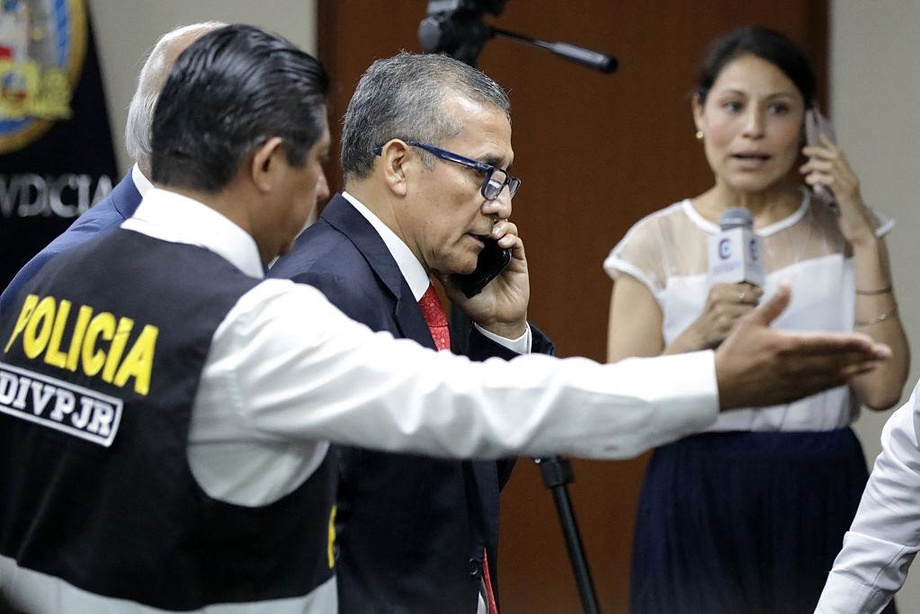 Sobiq prezidentlar qamalmoqda yoki o‘lib qutulyapti — Peru