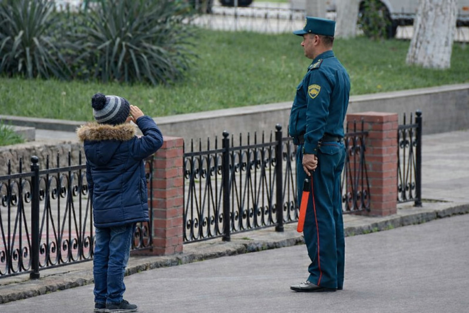 Militsiya bilan qo‘rqitish... tarbiyadagi xato