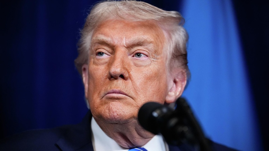 Трамп: Венесуэланинг муваққат ҳукумати АҚШга 30-50 миллион баррел нефт беради