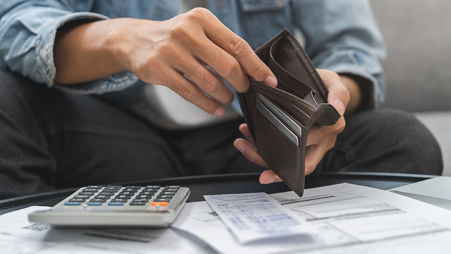 Қийин аҳволга тушганлар учун кредит тўлашда енгилликлар берилади