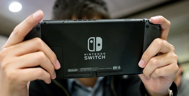 Nintendo анонсировала Switch с улучшенной батареей