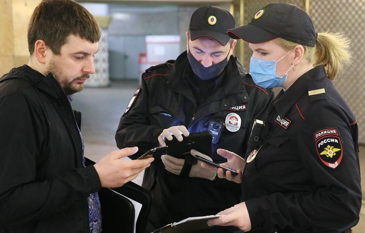 В Москве продлили режим самоизоляции