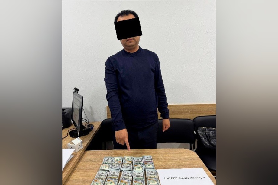 100 тысяч долларов за открытие филиала вуза: сотрудник Минвуза задержан за взятку