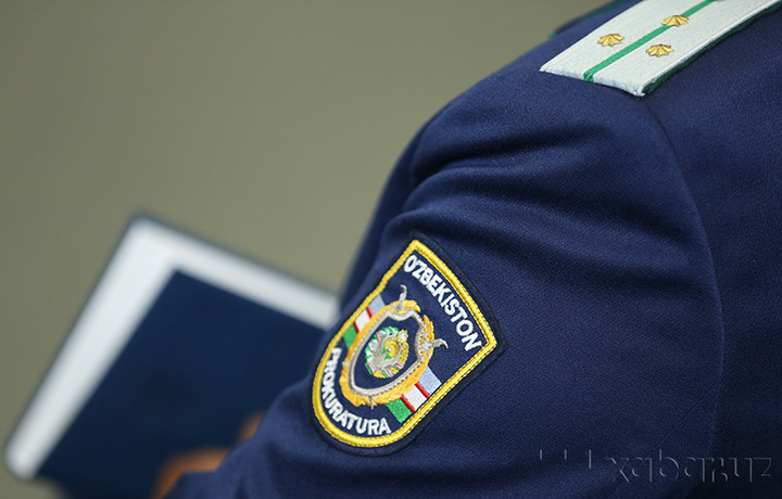 В Фергане мужчина убил свою жену и двоих детей