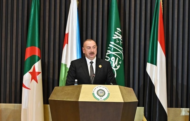 Ильхам Алиев: Мир не должен забывать насилие Франции против алжирского народа