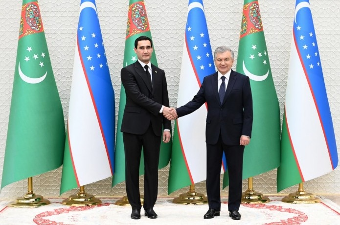 Shavkat Mirziyoyev Serdar Berdimuhammedovni tabrikladi