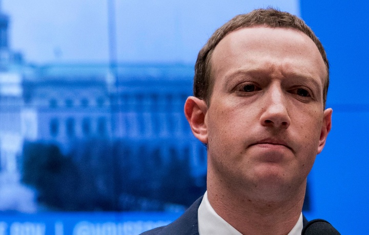Facebook случайно получил контакты 1,5 миллиона пользователей