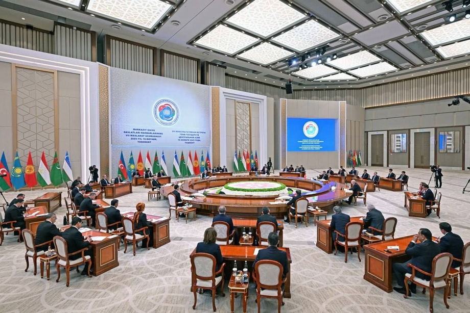 Президент Марказий Осиё раҳбарлари учрашувида муҳим ташаббуслар билан чиқди