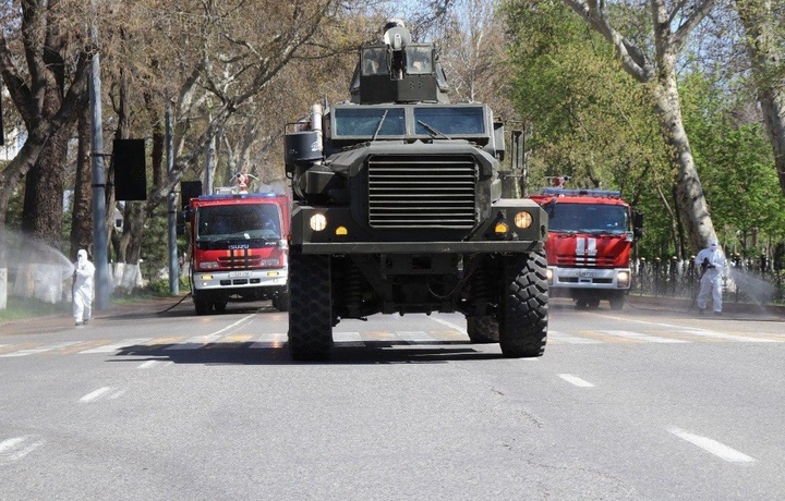 Karantindagi fuqarolar xavfsizligini ta’minlash uchun navbatdagi jangovar smena yuborildi. Eski smena karantinga olinadi (foto)