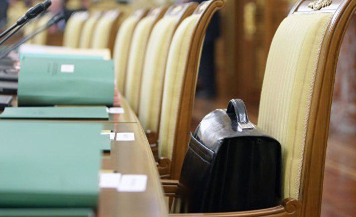 Olti oyda 661 mansabdorga ish ochildi. Ular qancha pulni «yeb yuborgan»?
