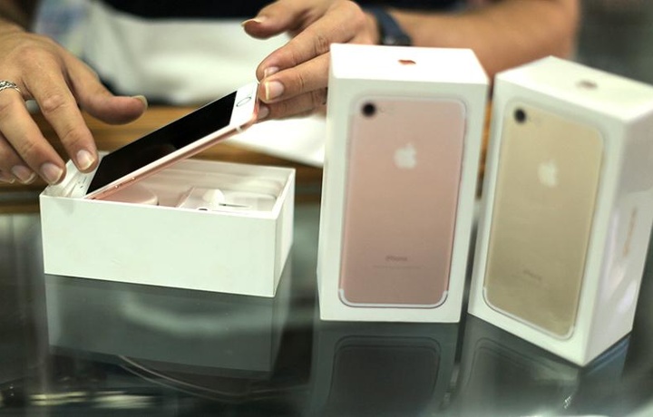 Apple лишилась права продавать старые модели iPhone в Германии
