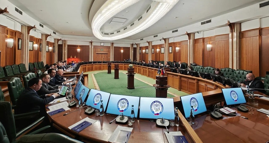 O‘zbekistonlik soliqchilar blogerlarni soliqqa tortish masalasini o‘rganyapti