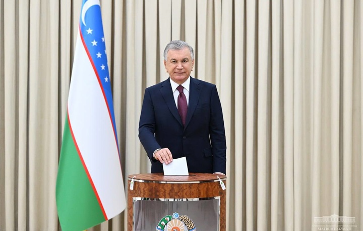 Prezidentlikka nomzod Shavkat Mirziyoyev saylovda ovoz berdi