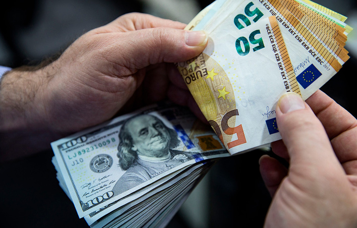 Dollar muttasil ravishda qimmatlamoqda
