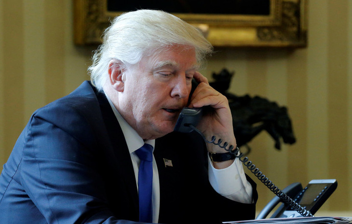 Трамп АҚШ ғамлаб қўйган нефтни ишлатишни буюрди
