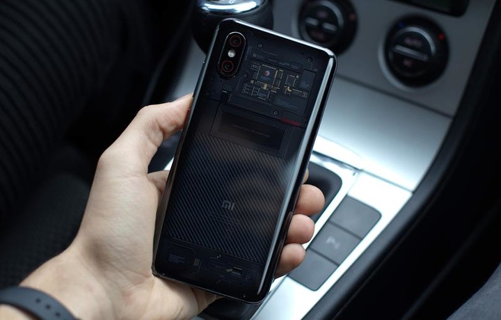 Обновление системы превратило смартфоны Xiaomi в «кирпичи»