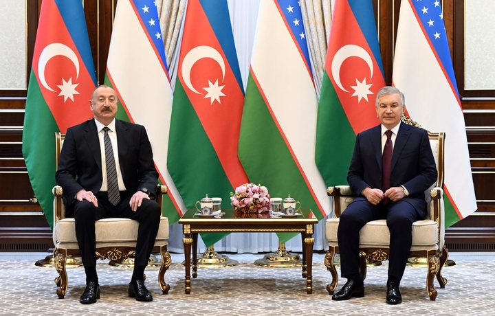 Ilhom Aliyev ham Toshkentga yetib keldi