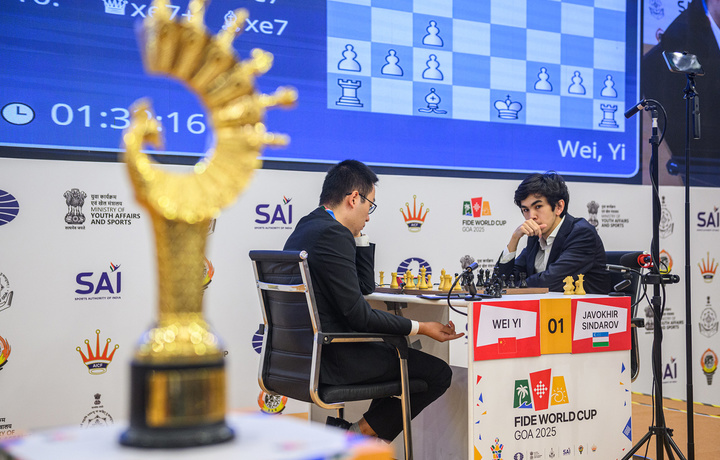 Узбекский шахматист Жавохир Синдаров стал победителем Кубка мира