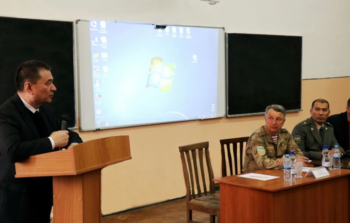 Harbiy-texnik institutda Oliy attestatsiya komissiyasi raisi bilan uchrashuv bo‘lib o‘tdi