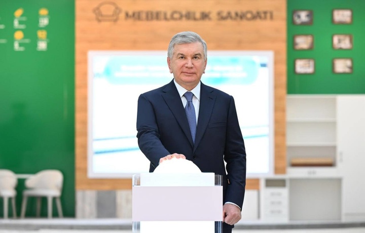 Президент Сурхондарёда янги лойиҳалар қурилиши ва фаолиятини бошлаб берди