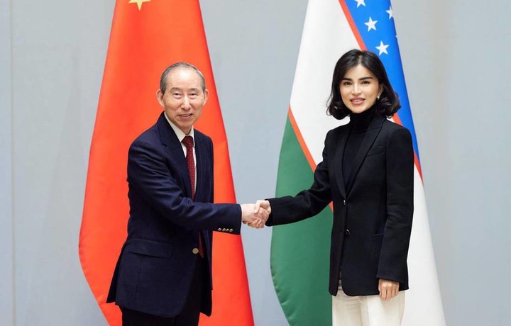 Саида Мирзиёева Хитой Халқаро коммуникация маркази раиси Лонг Юйсян билан учрашди