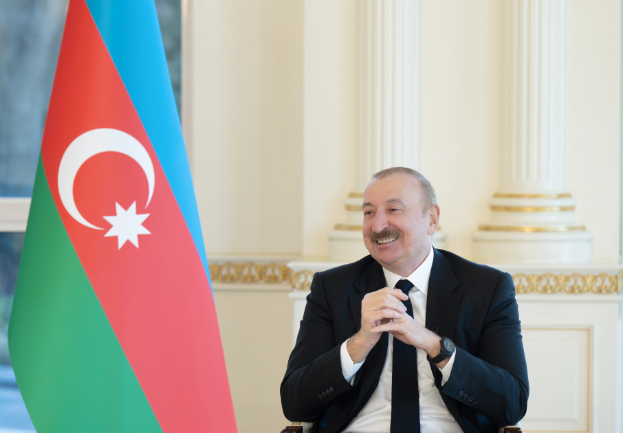 Ilhom Aliyev Ozarbayjonni “jonli ko‘prik” deb atadi