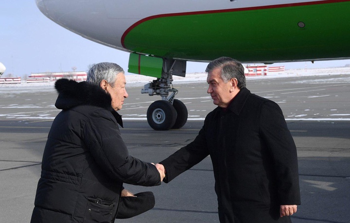Президент Узбекистана прибыл в Каракалпакстан