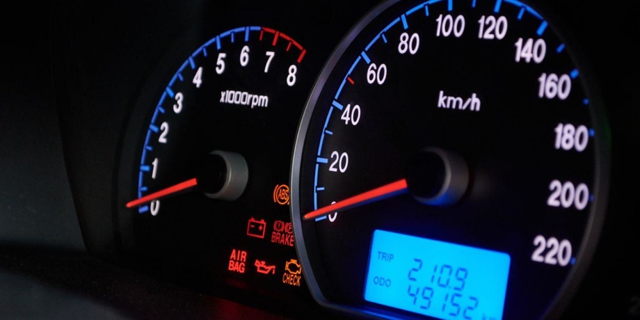 Автомобил «пробег»ини ўзгартириб сотганларга жавобгарлик белгиланиши мумкин