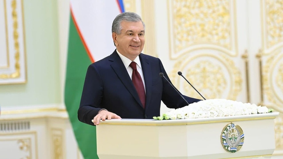 На имя Шавката Мирзиёева поступают поздравления в связи с Новым годом